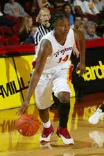 Eshaya Murphy averaged 8.3 points per game for USC in the 2004-05 season.