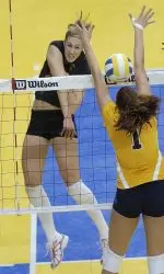 Senior outside hitter Staci Venski looks to help the Women of Troy rebuild tradition as No. 7 USC goes for its fourth straight NCAA Final Four appearance
