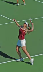 Amanda Fink has teamed up with Gabriela Niculescu for doubles play.