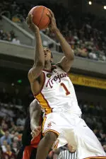 Nick Young shoots against Oregon State (AP Photo)