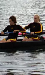 Junior port Tatiana Boldyreva and sophomore starboard Magda Madziewicz