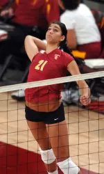 Kimmee Roleder recorded her first collegiate double-double in Saturday's 3-0 sweep of Mercer