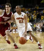 Dwight Lewis returns for his senior season and will lead the Trojans when they host UC Riverside on Nov. 17 at the Galen Center to tipoff the season. Game time is set for 7:30 p.m.