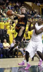 Mike Gerrity added 12 for the Trojans,