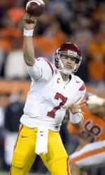 USC Trojans quarterback Matt Barkley (7) throws the ball in the first quarter.
