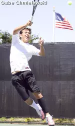 Matt Kecki won USC's first singles point, 6-1, 6-2.