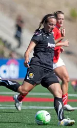 Rosa Anna Tantillo debuts in the pros for FC Gold Pride.