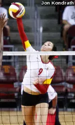 Samantha Bricio had 15 kills to help the Trojans to 3-0 sweep of Washington State.