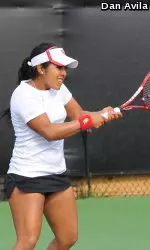 #2 Sabrina Santamaria won again and clinched today's match for the Trojans.