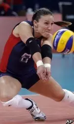 Nicole Davis digs a ball for Team USA.