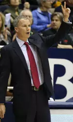 USC Trojans head coach Andy Enfield calls out to his players. (Kelley L Cox-USA TODAY Sports)