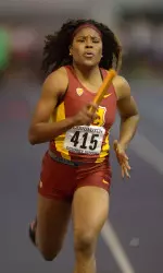 Vanessa Jones won her first 400m race of the season today, taking the title with a time of 53.29 at the Aztec Invitational in San Diego, Calif.