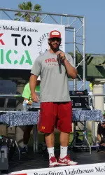 Junior Chris Willson welcomes participants to the charity event.