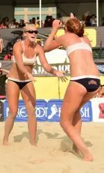 Sara Hughes (left) and Kelly Claes