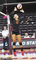 USC junior setter Alice Pizzasegola