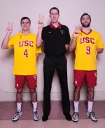 Head coach Jeff Nygaard (c) with captains Brooks Varni (l) and Alex Slaught (r).