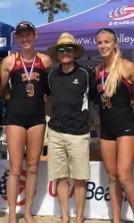 USC beach volleyball juniors Kelly Claes and Sara Hughes have won 52 straight matches.
