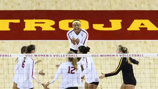 Khalia Lanier celebrate