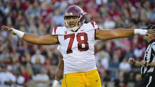USC Trojans defensive lineman Jay Tufele