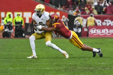 Iman Marshall tackles a Notre Dame receiver.