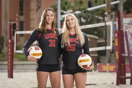 USC Beach Volleyball 2018 Photo Day