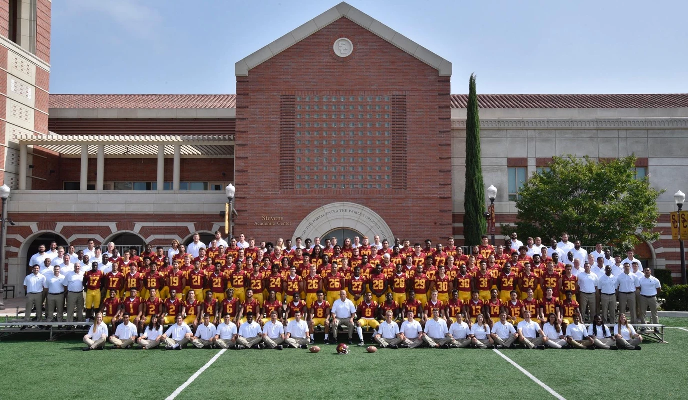 2018 USC Trojan Football Team Photo