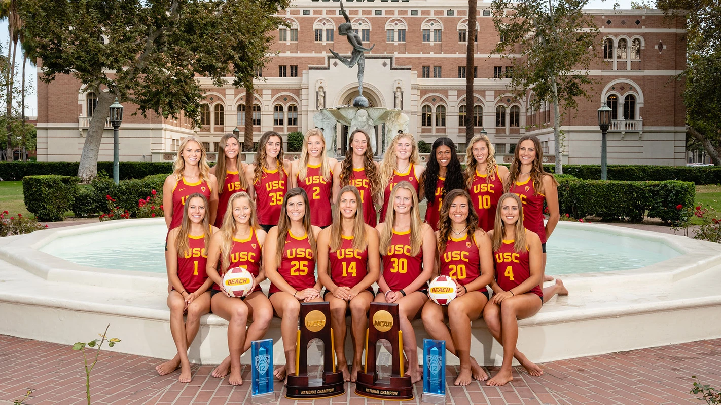 2019 USC Trojans Beach Volleyball Team Photo
