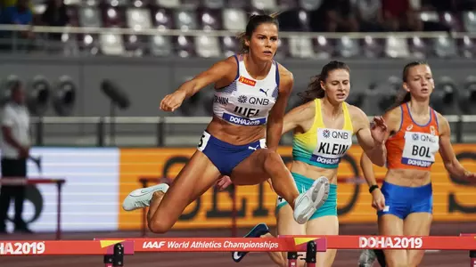 Amalie Iuel setting NR at World Championships
