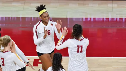 Khalia Lanier high five