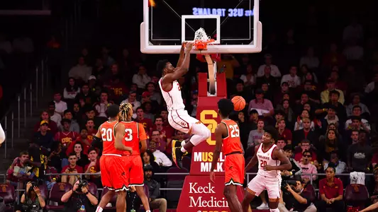 USC Trojans forward Onyeka Okongwu dunks vs. Florida A&M Rattlers