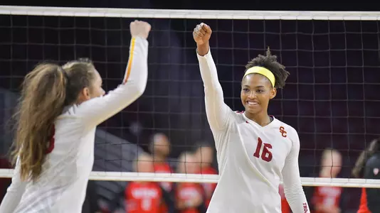 Khalia Lanier celebrates