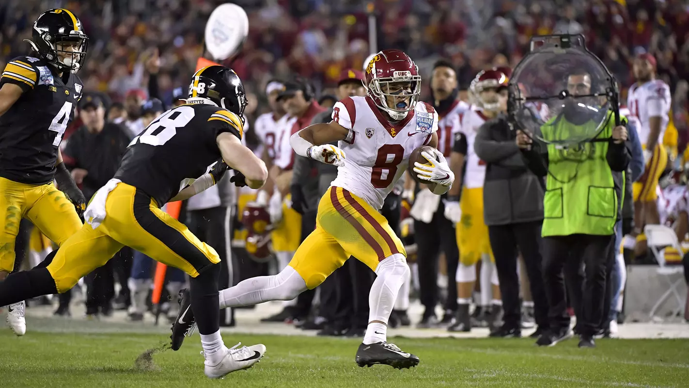 USC Trojans Football receiver Amon-Ra St. Brown vs. Iowa Hawkeyes at SDCCU Holiday Bowl