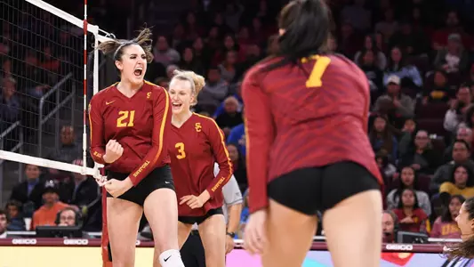 Maddie Horin celebrates