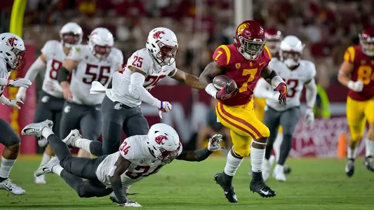 USC Trojans Football tailback Stephen Carr runs against Washington State Cougars
