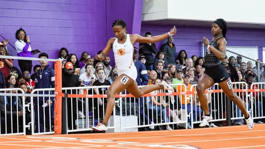 Lanae-Tava Thomas sprinting at Clemson