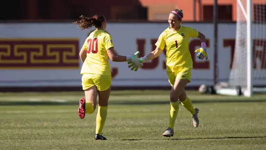 Emily Cuthbert - USC Trojans Soccer