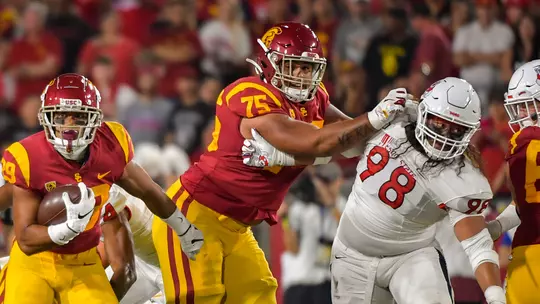 Alijah Vera-Tucker - USC Trojans Football