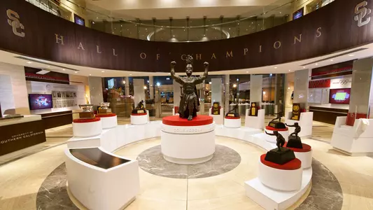 usc trojans heritage hall