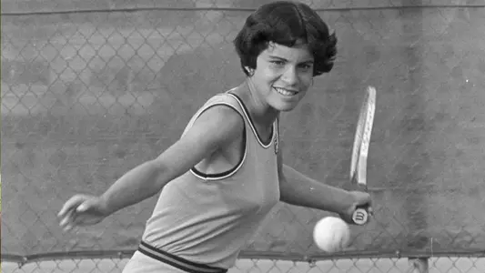 AnnaMaria Fernandez-Ruffels