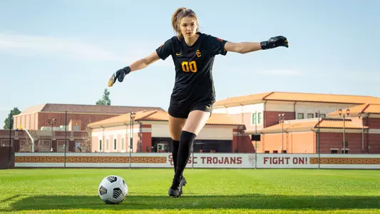 Emily Rhinehart - USC Trojans Soccer