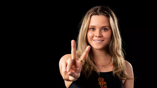 Andrea Santander - USC Trojan's Women's Swimming and Diving