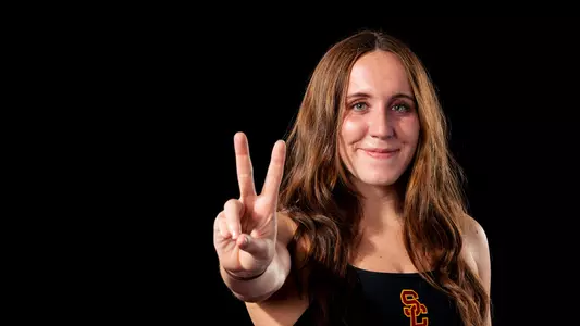 Caraline Baker - USC Trojan's Women's Swimming and Diving