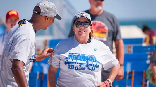 Anna Collier - USC Trojans Beach Volleyball
