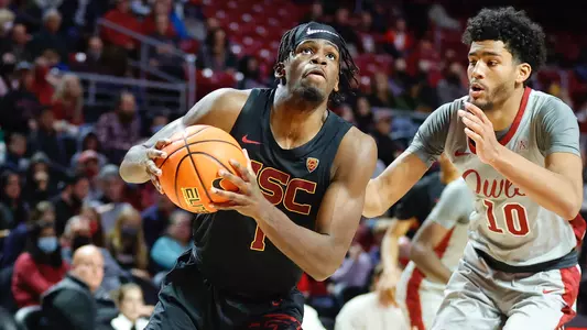 USC Trojans Basketball forward Chevez Goodwin drives against Temple Owls