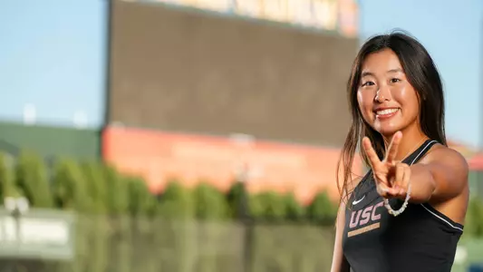 Isabelle Lee - USC Trojans Women's Tennis