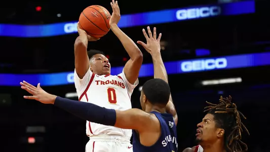 USC Trojans Basketball guard Boogie Ellis lays up against Georgia Tech Yellow Jackets