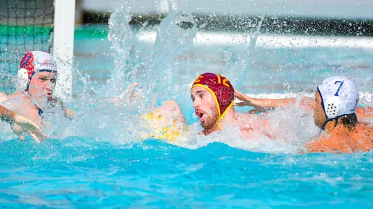 Max Miller makes a turn to score in USC's win over Pepperdine