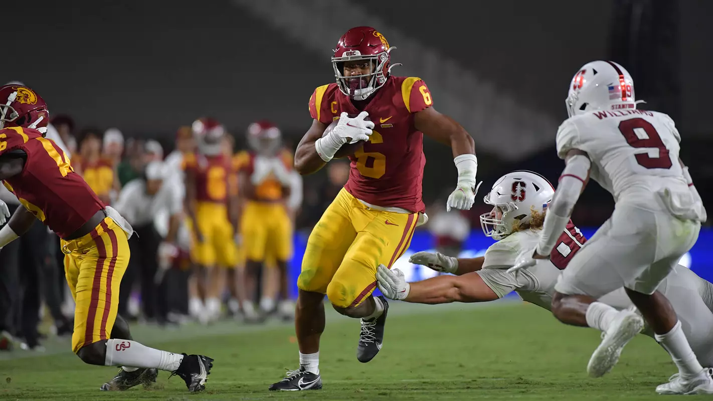 USC Trojans Football tailback Vavae Malepeai runs against Stanford Cardinal