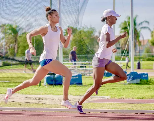 Gianna Woodruff and Dalilah Muhammad