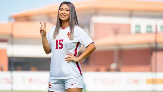 Alexa Gonzalez - USC Trojans Women's Soccer